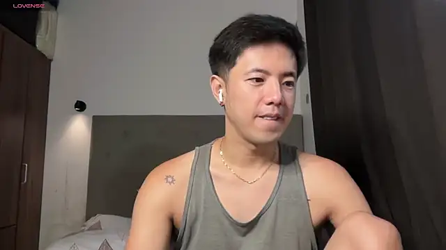 Addictiveboi online show from May 16, 2026, 1:26 am