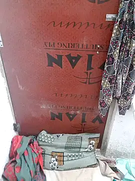 Kittu-rani66 online show from December 4, 2025, 8:24 am