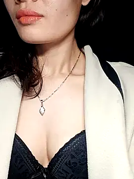 Hinna x online show from December 15, 2025, 8:36 pm