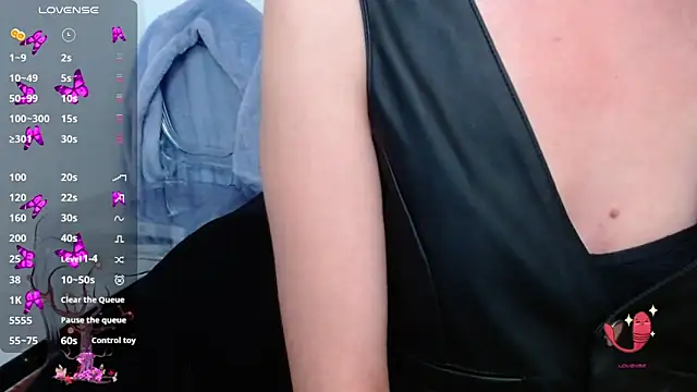 Snapshot of Nataliagp chatting on October 28, 2025, 5:29 am Nataliagp online show from October 28, 2025, 5:29 am