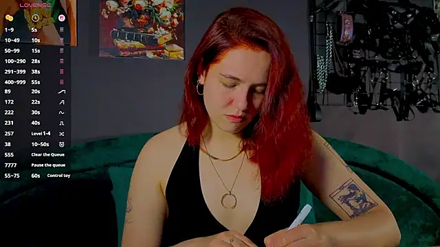Snapshot of the_high_priestess chatting on June 7, 2026, 2:50 am the high priestess online show from June 7, 2026, 2:50 am