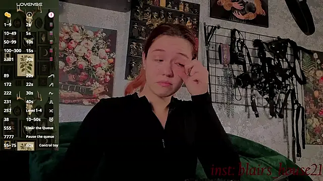 Snapshot of the_high_priestess chatting on November 7, 2025, 6:18 am the high priestess online show from November 7, 2025, 6:18 am