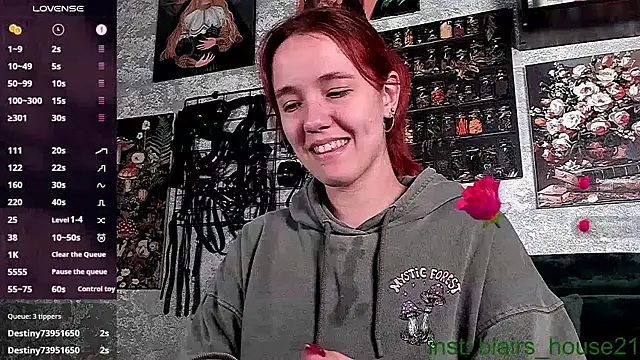 Snapshot of the_high_priestess chatting on September 26, 2025, 5:14 am the high priestess online show from September 26, 2025, 5:14 am