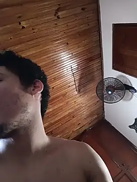 Snapshot of RuiMaddoox chatting on November 19, 2025, 12:27 pm RuiMaddoox online show from November 19, 2025, 12:27 pm