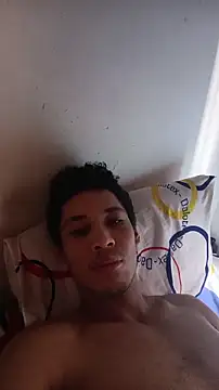 Snapshot of RuiMaddoox chatting on November 2, 2025, 5:40 pm RuiMaddoox online show from November 2, 2025, 5:40 pm