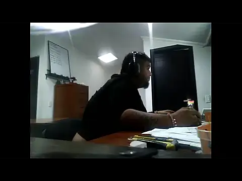 Snapshot of Rolo-Sumiso chatting on November 7, 2025, 9:19 pm Rolo-Sumiso online show from November 7, 2025, 9:19 pm