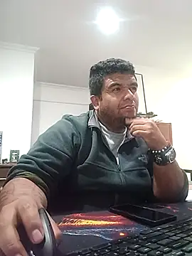 Snapshot of Rolo-Sumiso chatting on February 2, 2026, 9:25 pm Rolo-Sumiso online show from February 2, 2026, 9:25 pm