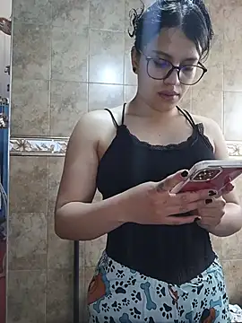 Snapshot of asumi_18 chatting on November 20, 2025, 2:51 pm asumi 18 online show from November 20, 2025, 2:51 pm