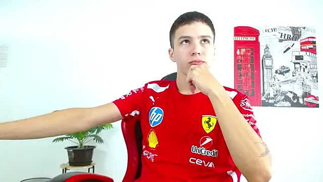 Snapshot of Cumandres18 chatting on November 8, 2025, 2:09 pm Cumandres18 online show from November 8, 2025, 2:09 pm