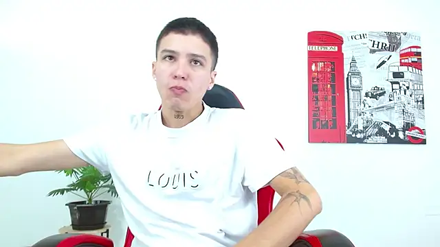 Snapshot of Cumandres18 chatting on November 7, 2025, 2:21 pm Cumandres18 online show from November 7, 2025, 2:21 pm