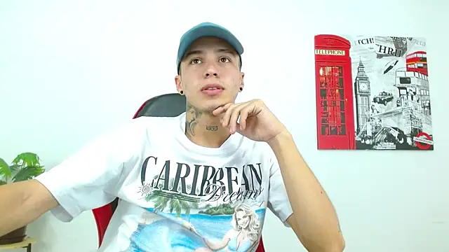 Cumandres18 online show from May 20, 2026, 3:31 pm