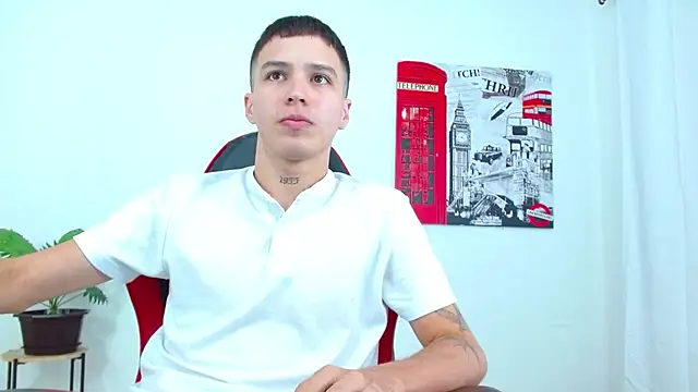 Snapshot of Cumandres18 chatting on November 10, 2025, 2:00 pm Cumandres18 online show from November 10, 2025, 2:00 pm