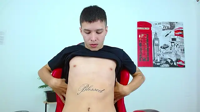 Snapshot of Cumandres18 chatting on November 28, 2025, 1:55 pm Cumandres18 online show from November 28, 2025, 1:55 pm