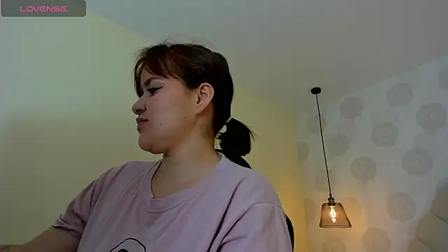 GIANAMILLER6 online show from April 27, 2026, 11:52 am