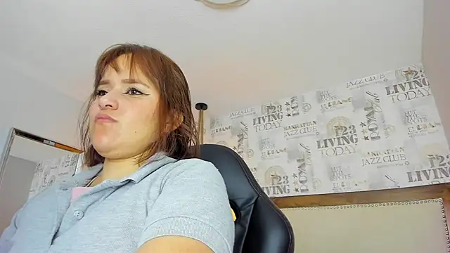 GIANAMILLER6 online show from June 17, 2026, 12:15 pm