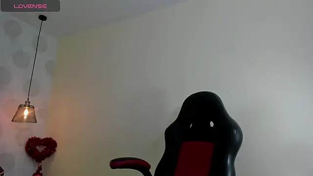 GIANAMILLER6 online show from March 25, 2026, 12:04 pm