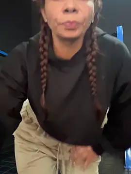 Snapshot of kora__65 chatting on November 16, 2025, 8:24 pm kora 65 online show from November 16, 2025, 8:24 pm