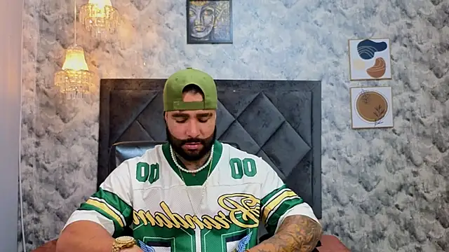 Apolo rousse1 online show from November 24, 2025, 8:31 pm