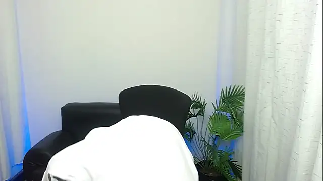 Matiius18 online show from January 6, 2026, 2:32 pm