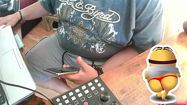 perversus12 online show from October 1, 2025, 7:18 pm