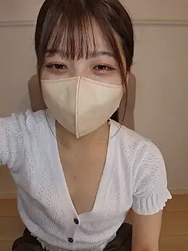 Sakura-japanese- online show from May 24, 2026, 12:32 am