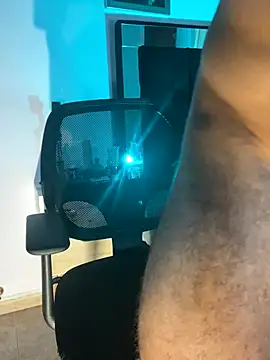 Snapshot of mason_fit chatting on October 30, 2025, 10:06 pm mason fit online show from October 30, 2025, 10:06 pm