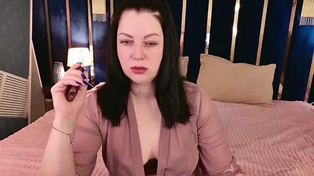 Snapshot of Nina_Stane chatting on June 15, 2026, 5:18 am Nina Stane online show from June 15, 2026, 5:18 am