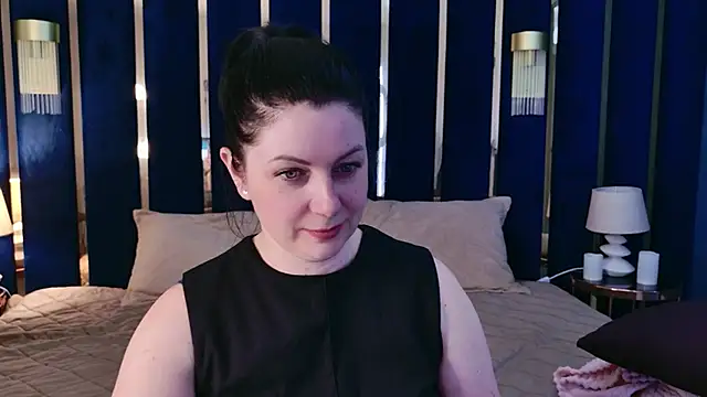 Snapshot of Nina_Stane chatting on June 20, 2026, 5:45 am Nina Stane online show from June 20, 2026, 5:45 am
