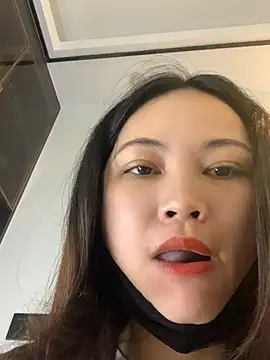 zhizhinaigai online show from June 5, 2026, 3:33 am