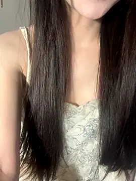 Dior baby online show from November 8, 2025, 7:39 pm