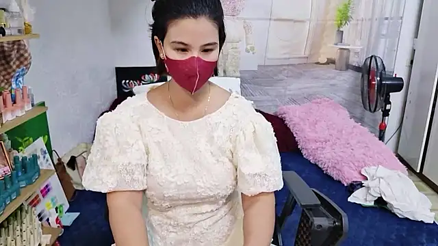 MichiLovely online show from November 12, 2025, 1:32 am