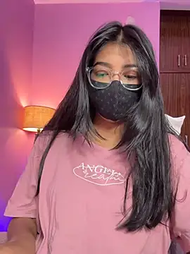 Snapshot of Neha18 chatting on June 28, 2026, 4:24 pm Neha18 online show from June 28, 2026, 4:24 pm