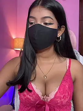 Snapshot of Neha18 chatting on July 4, 2026, 4:44 pm Neha18 online show from July 4, 2026, 4:44 pm