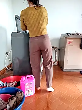 Sweet-Berry89 online show from November 7, 2025, 3:00 am