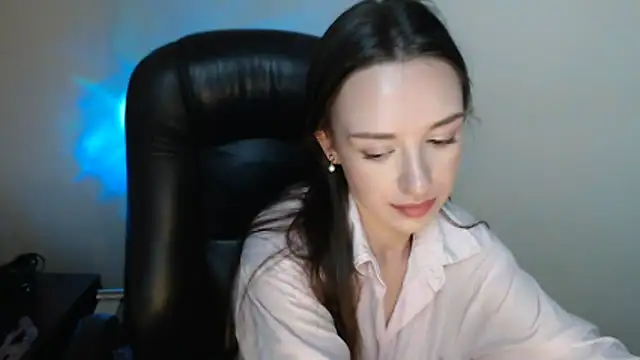 BonnieX  online show from May 6, 2026, 11:58 am