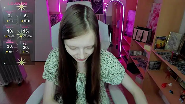 Snapshot of AliceHaris chatting on November 12, 2025, 3:21 am AliceHaris online show from November 12, 2025, 3:21 am