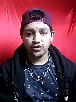 XyeseniaxseX online show from February 4, 2026, 3:45 am