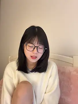 Ella-A9 online show from February 3, 2026, 4:12 pm