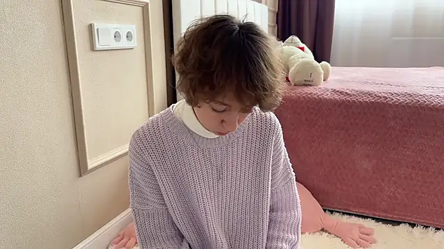 daniellia  online show from November 25, 2025, 9:20 am