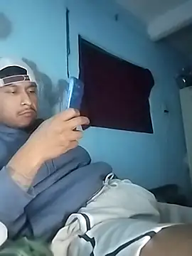 Snapshot of negromaussm chatting on October 19, 2025, 10:40 am negromaussm online show from October 19, 2025, 10:40 am