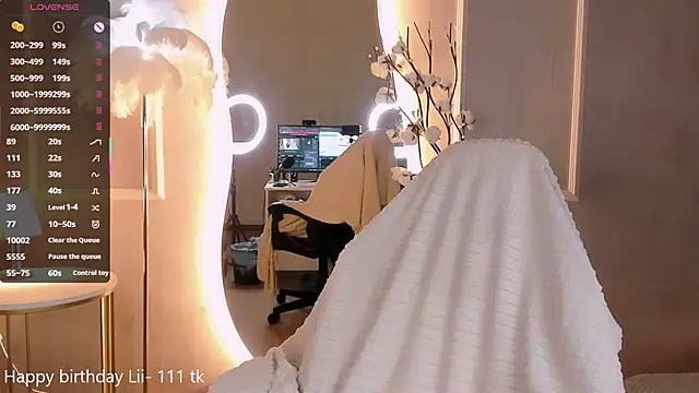 Lii Rose online show from January 11, 2026, 8:38 pm