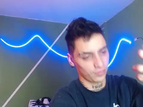 Snapshot of xalejo_max chatting on December 14, 2025, 8:14 pm xalejo max online show from December 14, 2025, 8:14 pm