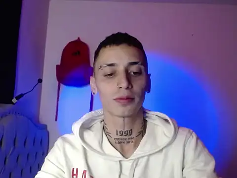 Snapshot of xalejo_max chatting on October 12, 2025, 10:33 pm xalejo max online show from October 12, 2025, 10:33 pm