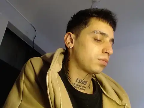 Snapshot of xalejo_max chatting on November 25, 2025, 5:46 pm xalejo max online show from November 25, 2025, 5:46 pm