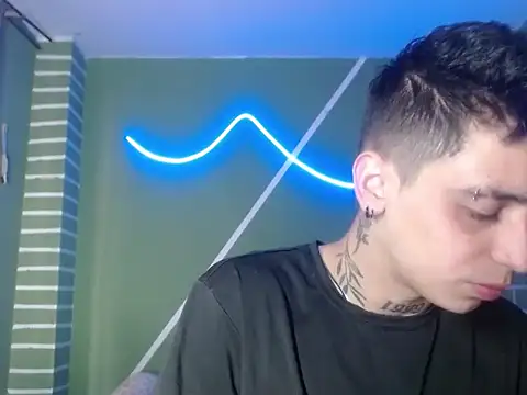 Snapshot of xalejo_max chatting on December 15, 2025, 9:20 pm xalejo max online show from December 15, 2025, 9:20 pm