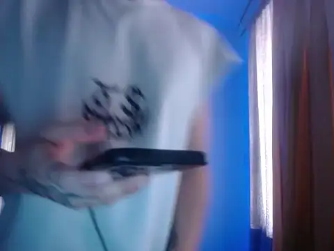 Snapshot of xalejo_max chatting on November 11, 2025, 8:25 pm xalejo max online show from November 11, 2025, 8:25 pm