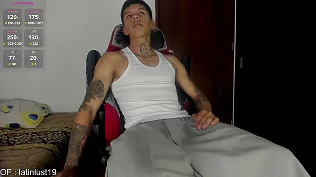 Snapshot of Savajelust chatting on March 18, 2026, 11:48 pm Savajelust online show from March 18, 2026, 11:48 pm