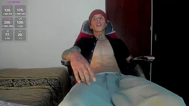 Snapshot of Savajelust chatting on March 12, 2026, 2:06 am Savajelust online show from March 12, 2026, 2:06 am