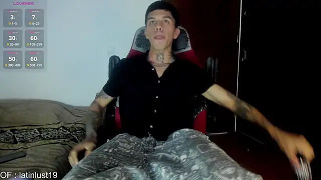 Snapshot of Savajelust chatting on March 20, 2026, 6:42 pm Savajelust online show from March 20, 2026, 6:42 pm