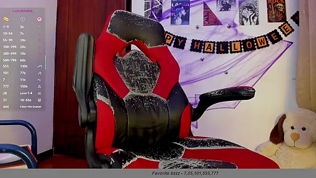 Snapshot of Savajelust chatting on October 15, 2025, 11:46 pm Savajelust online show from October 15, 2025, 11:46 pm